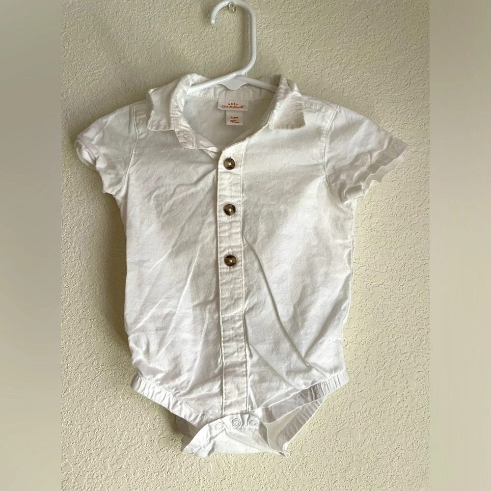 Cat & Jack White Kids Short Sleeve Button Up Bodysuit size 3/6M